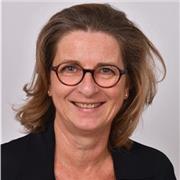 Accompagnatrice à la mise à niveau, au goût de la langue et du monde hispanique mais surtout à contribuer à restaurer votre énergie en vous stimulant et non pas en vous désarmant !